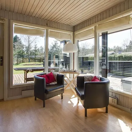 Tatil Evi Three-bedroom Holiday In *